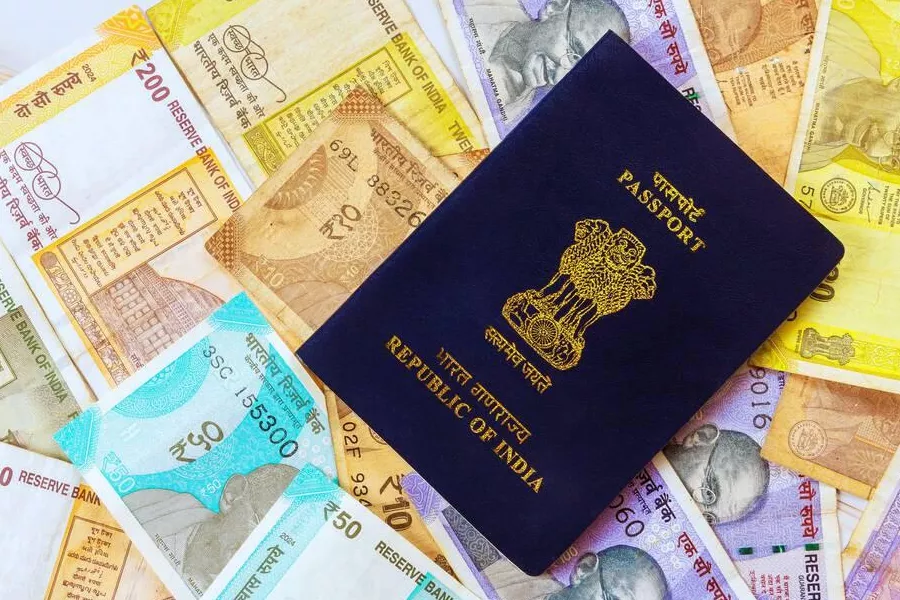 Indian Currency Guide 2026: Cash, Cards & UPI Tips